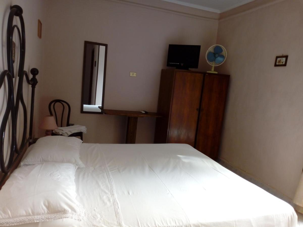 Il Cactus Bed & Breakfast San Giovanni Incarico Bagian luar foto
